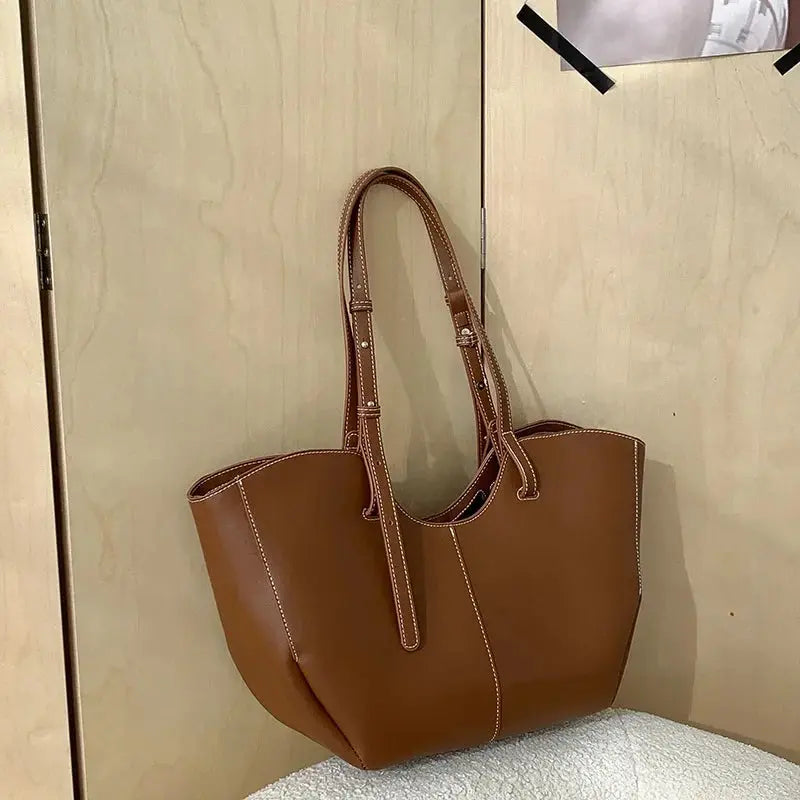 Dora | Sac à main cours étudiante ajustable Leather&Carry