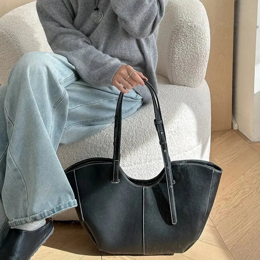Dora | Sac à main cours étudiante ajustable Leather&Carry