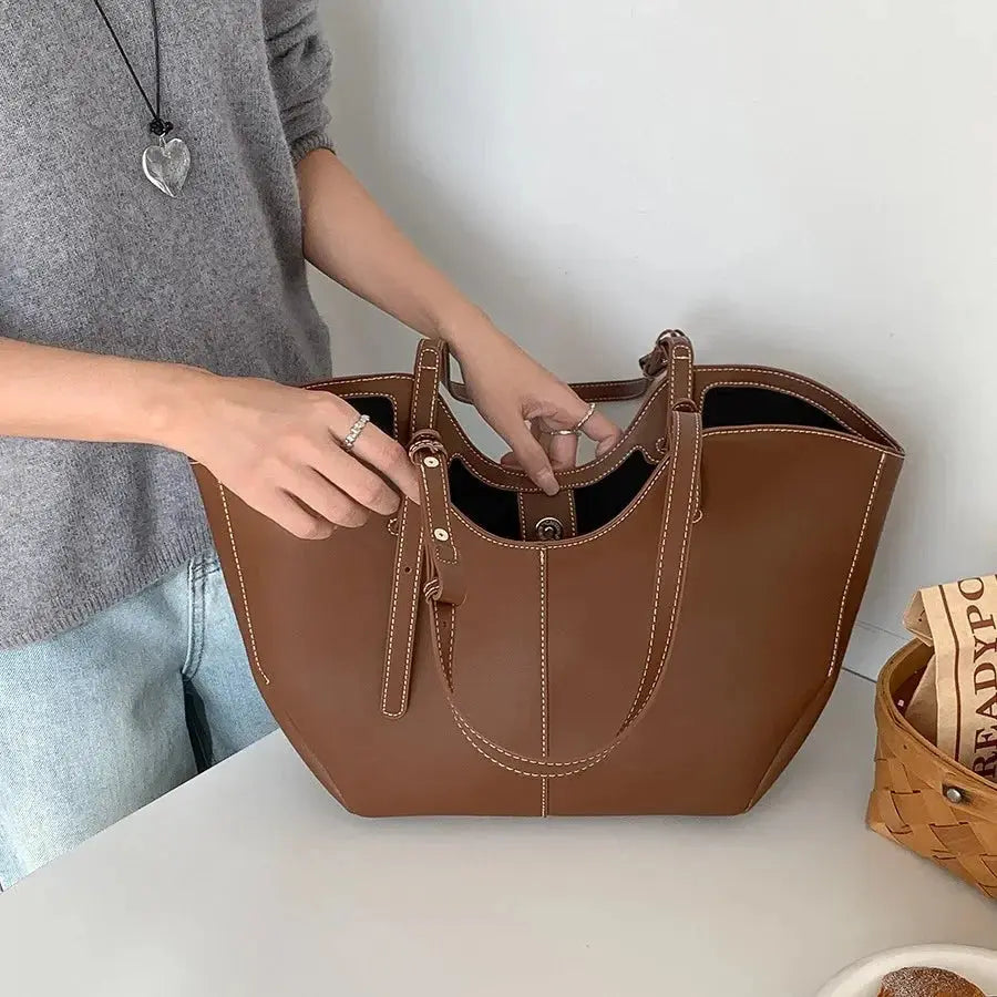 Dora | Sac à main cours étudiante ajustable Leather&Carry