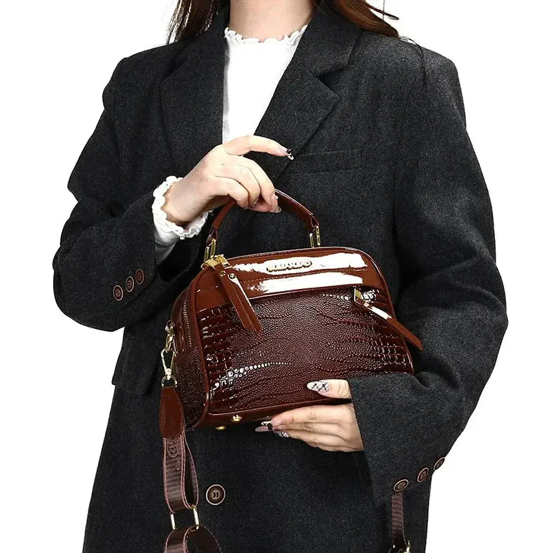 Jasmin | Petit sac à main compact Leather&Carry