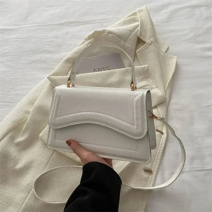 Jeanne | Petit sac à main tendance urbain Leather&Carry