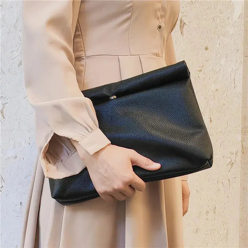 Leïla | Pochette en cuir souple Leather&Carry