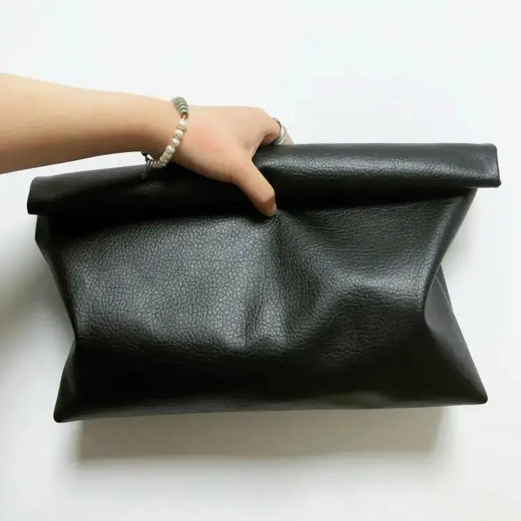Leïla | Pochette en cuir souple Leather&Carry