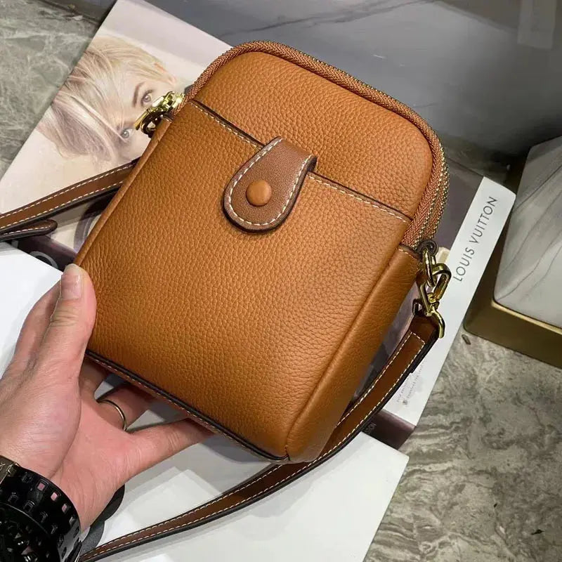 Marilyn | Pochette avec bandoulière robuste Leather&Carry