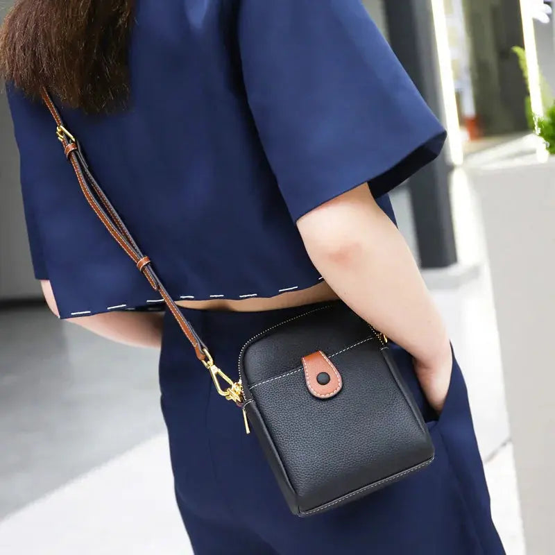 Marilyn | Pochette avec bandoulière robuste Leather&Carry