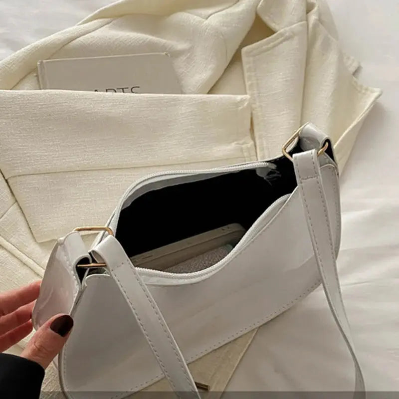 Tess | Petit sac à main vernis solide Leather&Carry