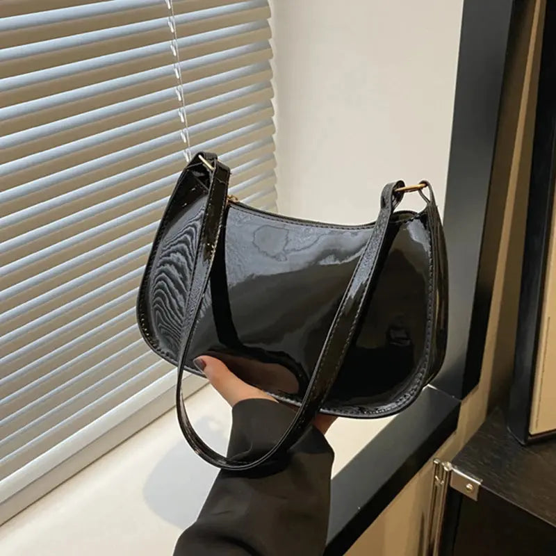Tess | Petit sac à main vernis solide Leather&Carry
